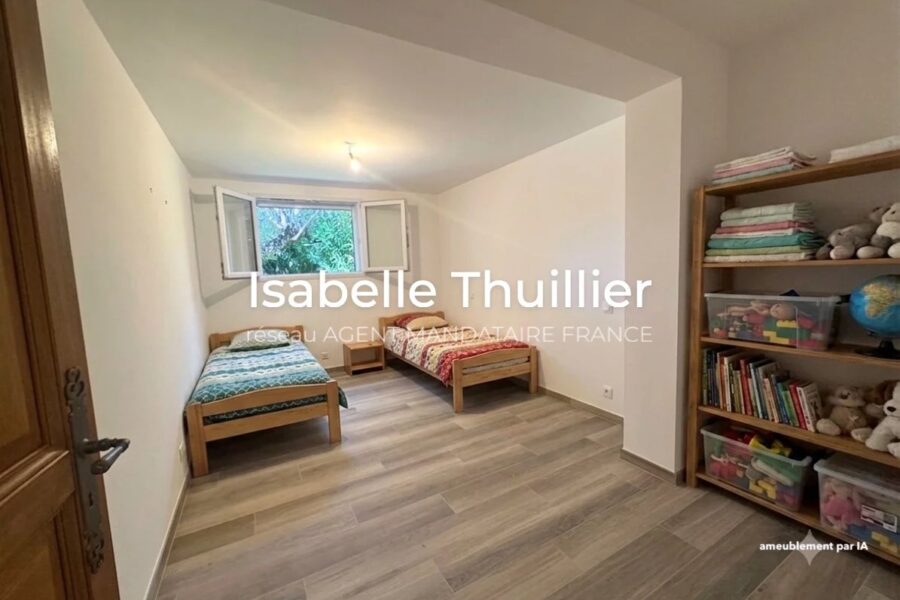 Maison à vendre à La croix-valmer — Vue montagne — photo 21