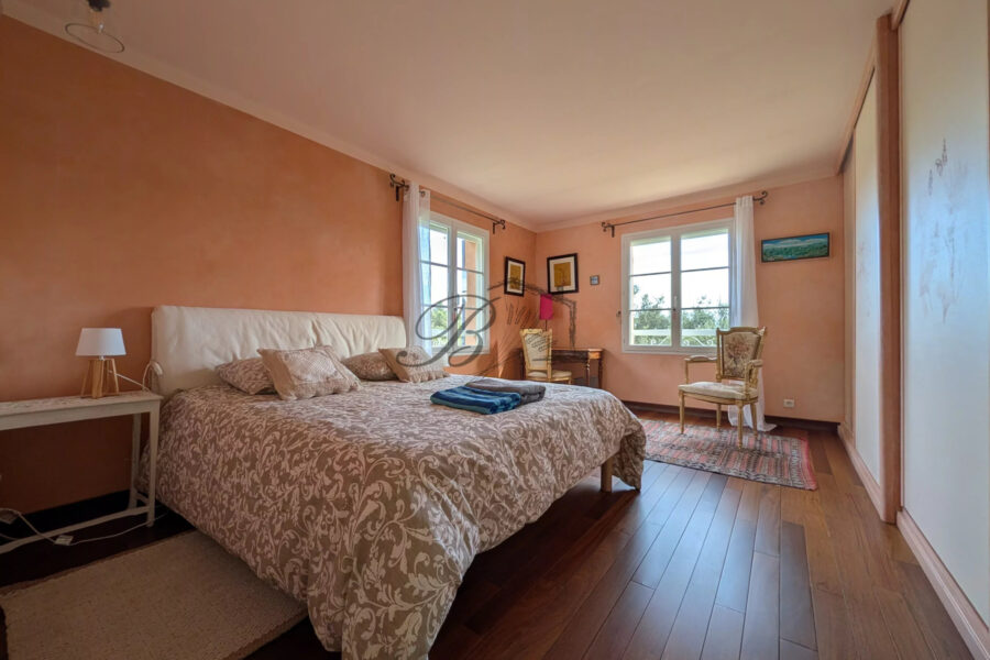 Maison à vendre à La bastidonne — Vue dégagée — photo 5