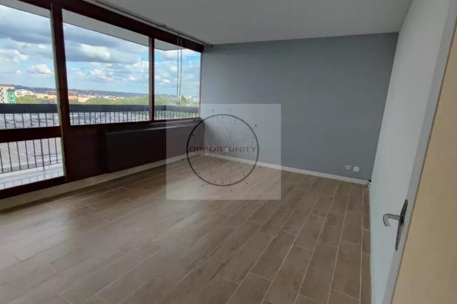 Appartement à vendre à Fontenay-sous-bois — Vue sur la ville — photo 2