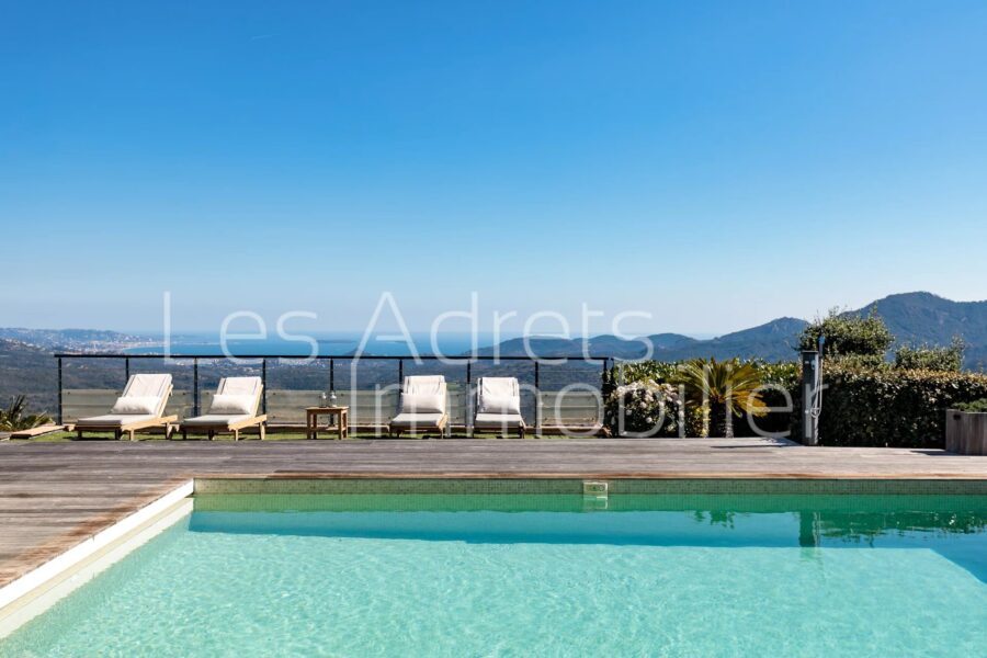Maison à vendre à Les adrets-de-l&rsquo;estérel — Vue mer — photo 3