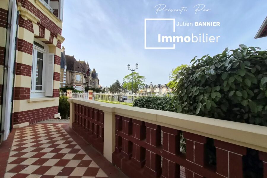 Appartement à vendre à Cabourg — Vue parc & jardin — photo 1