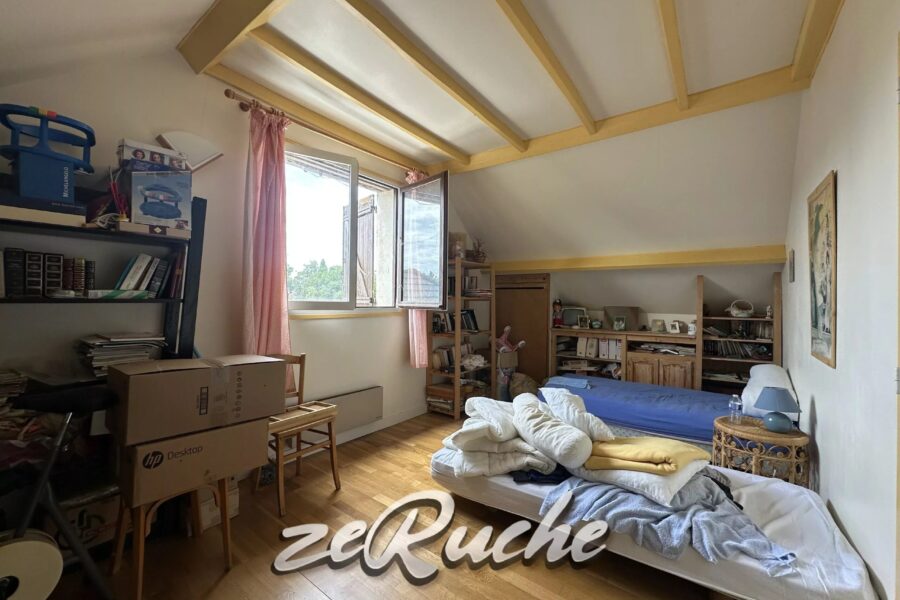 Maison à vendre à La chapelle-du-bois-des-faulx — Vue parc — photo 15