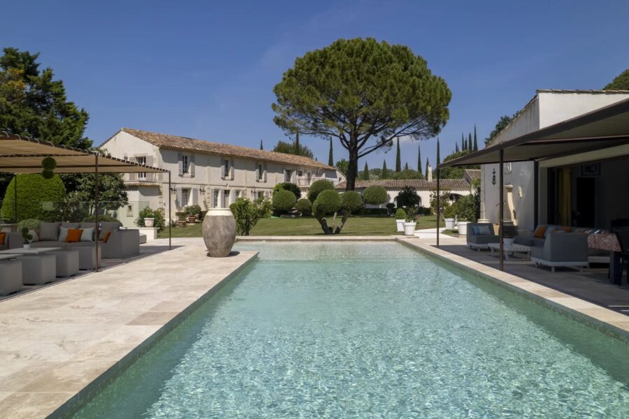 Maison à vendre à Raphèle-lès-arles — Vue montagne — photo 3