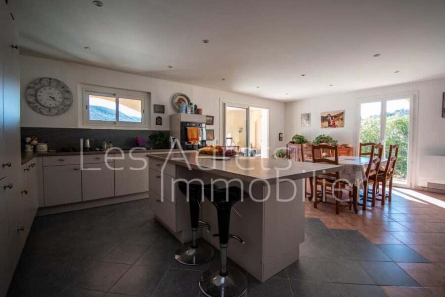 Maison à vendre à Les adrets-de-l&rsquo;estérel — Vue montagne — photo 11