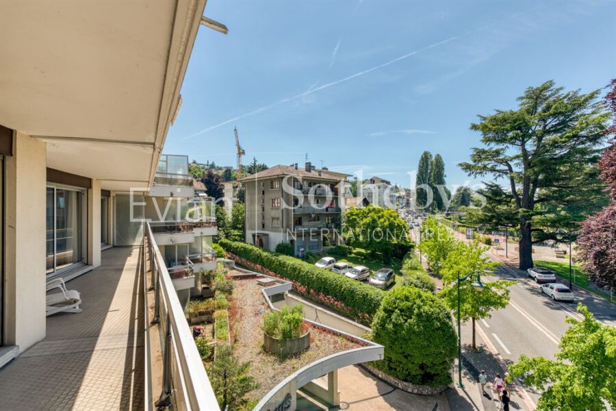 Appartement à vendre à Evian les bains — Vue fleuve — photo 8