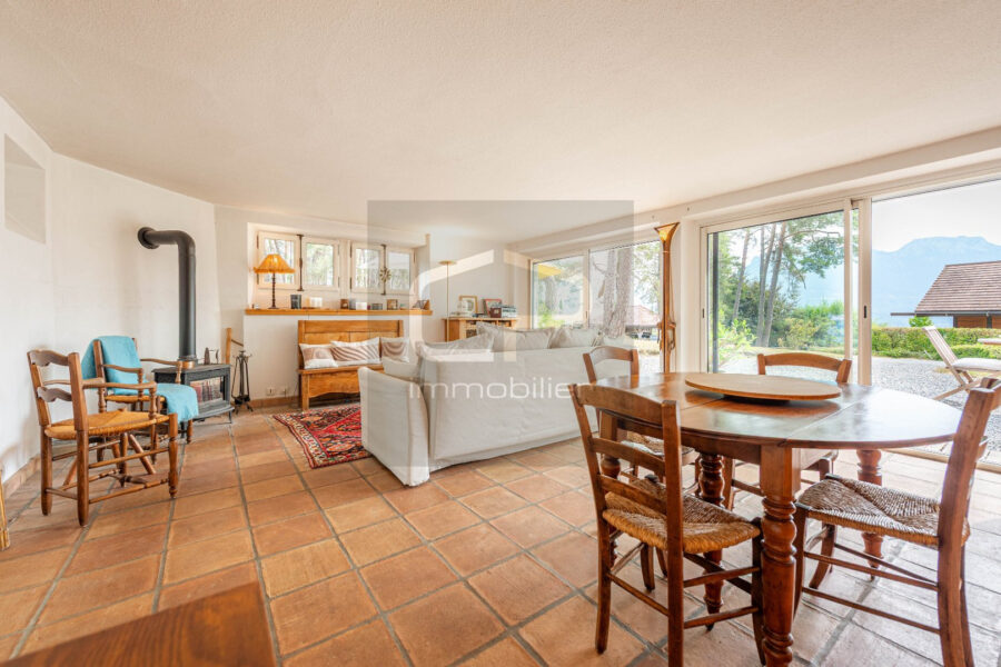 Maison à vendre à Saint-jorioz — Vue montagne — photo 1