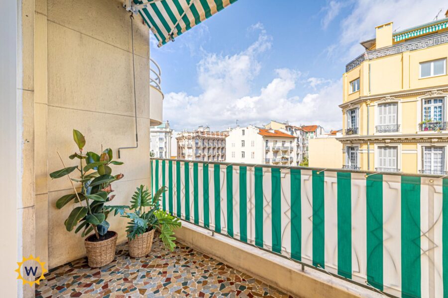 Appartement à vendre à Nice — Vue sur la ville — photo 1