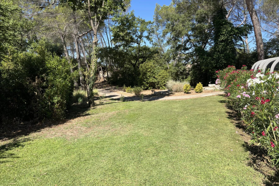 Maison à vendre à Aix-en-provence — Vue nature — photo 9