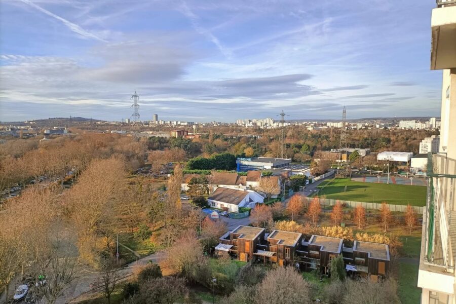 Appartement à vendre à Villeneuve-la-garenne — Vue sur la ville — photo 13