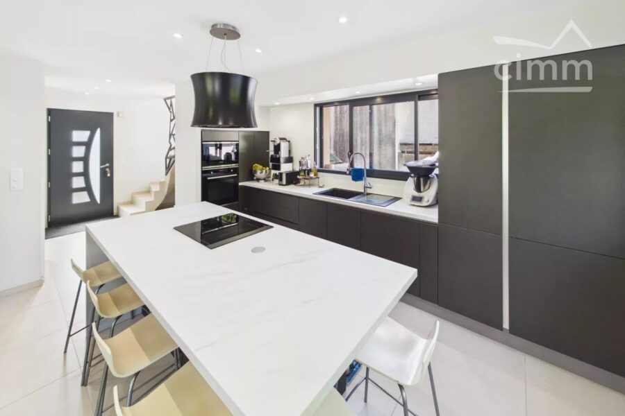 Maison à vendre à Le versoud — Vue montagne — photo 11
