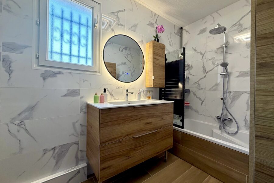 Maison à vendre à La trinité — Vue parc & jardin — photo 9