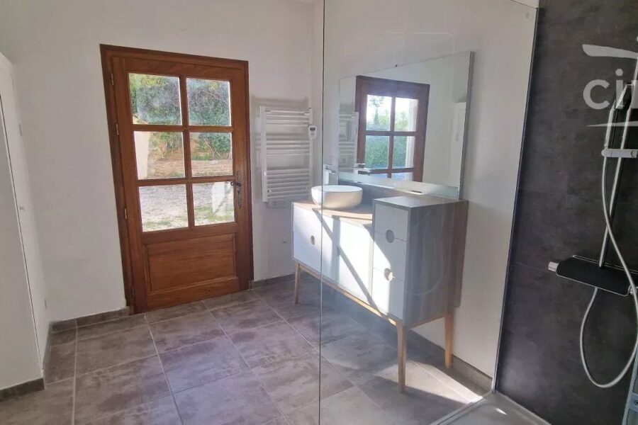 Maison à vendre à Grignan — Vue parc — photo 10