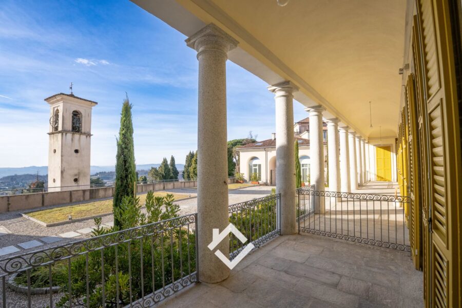 Appartement à vendre à Casciago — Vue sur la ville — photo 1