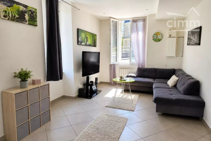 Maison à vendre à Montendre — Vue parc & jardin — photo 2