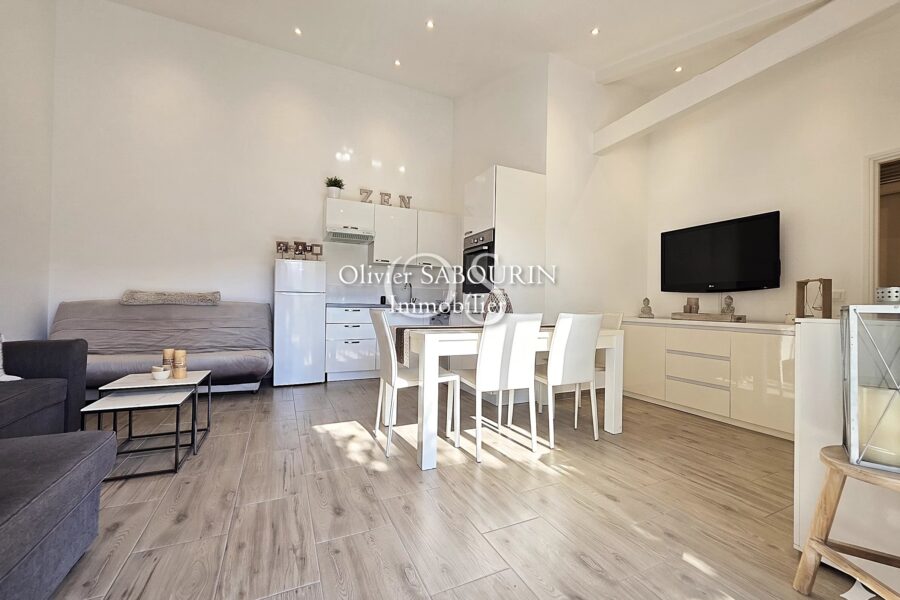 Appartement à vendre à Roquebrune-sur-argens — Vue mer — photo 4