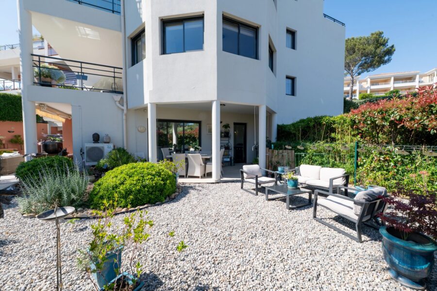 Appartement à vendre à Saint-raphaël — Vue parc & jardin — photo 5