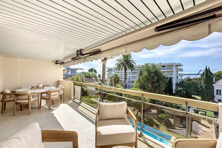 Appartement à vendre à Cannes — Vue mer — photo 1