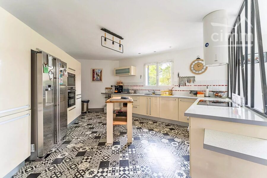 Maison à vendre à Saint-andré-de-cubzac — Vue parc & jardin — photo 6