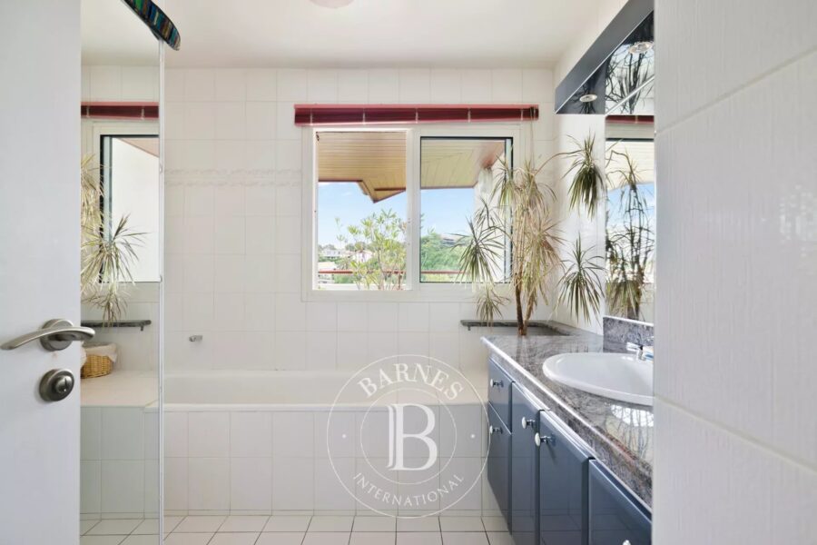 Appartement à vendre à Biarritz — Vue mer — photo 11