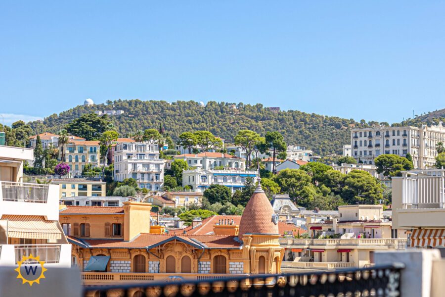 Appartement à vendre à Nice — Vue sur la ville — photo 1