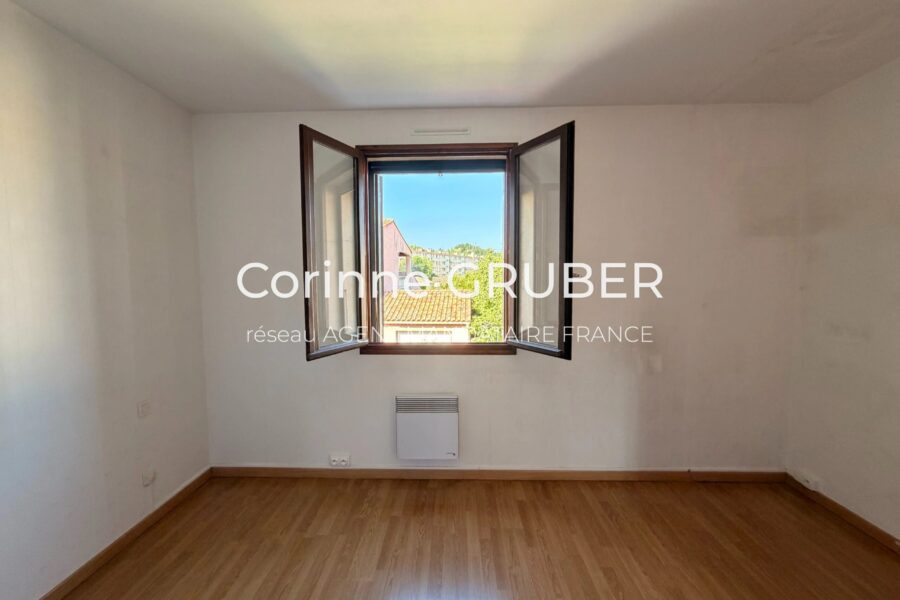 Maison à vendre à Digne-les-bains — Vue montagne — photo 11