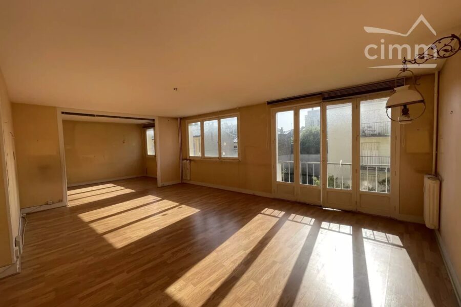 Appartement à vendre à Versailles — Vue sur la ville — photo 2