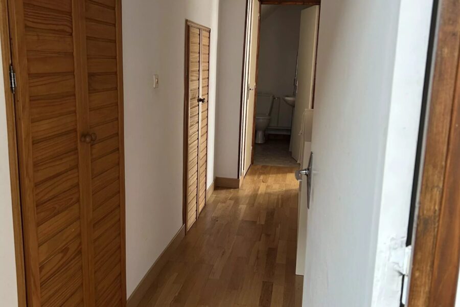 Maison à vendre à La chapelle-du-bois-des-faulx — Vue parc & jardin — photo 11