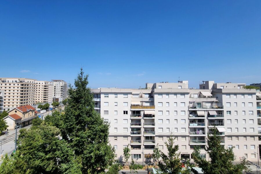 Appartement à vendre à Villeurbanne — Vue sur la ville — photo 17