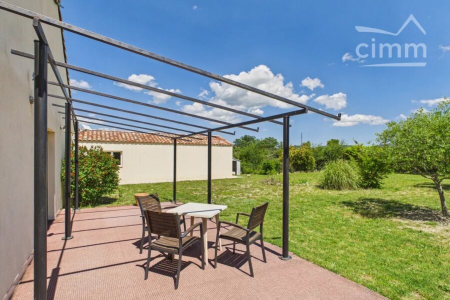 Maison à vendre à Lagorce — Vue montagne — photo 7