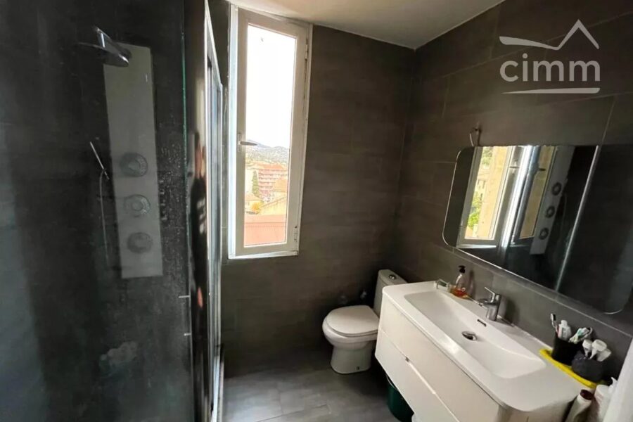 Appartement à vendre à Grasse — Vue sur la ville — photo 9