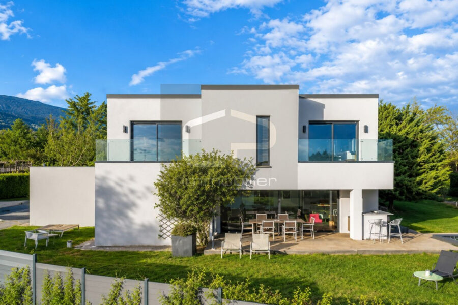 Maison à vendre à Crozet — Vue nature — photo 2