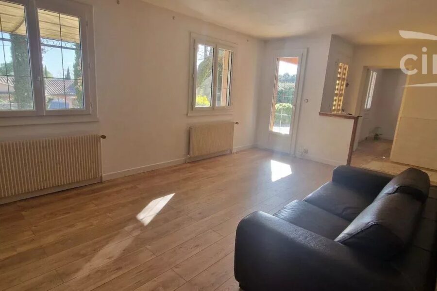 Maison à vendre à Grignan — Vue parc — photo 8