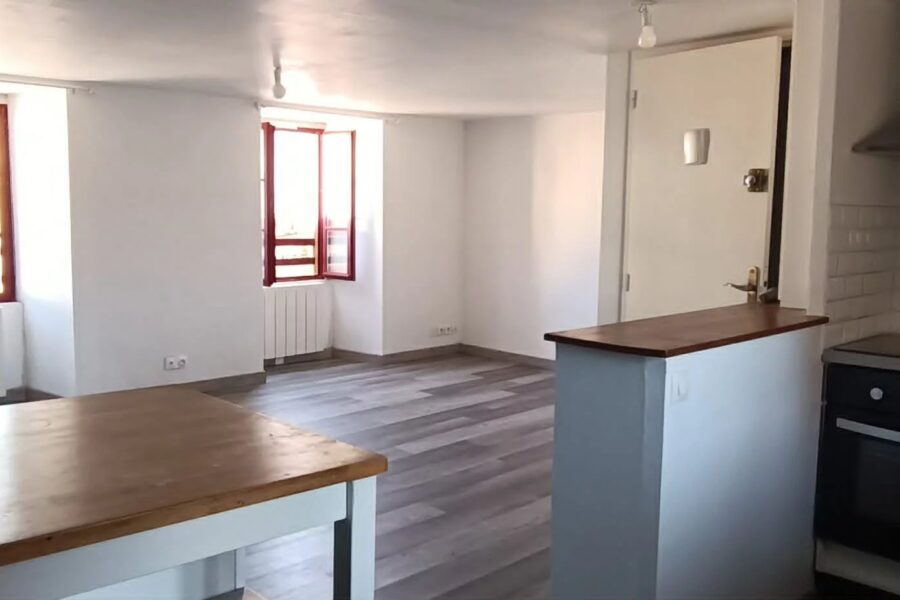 Appartement à vendre à Ambon — Vue monument — photo 2