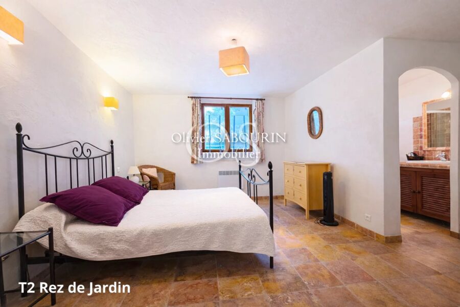 Maison à vendre à Roquebrune-sur-argens — Vue montagne — photo 15