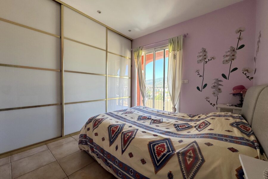 Maison à vendre à Draguignan — Vue montagne — photo 19