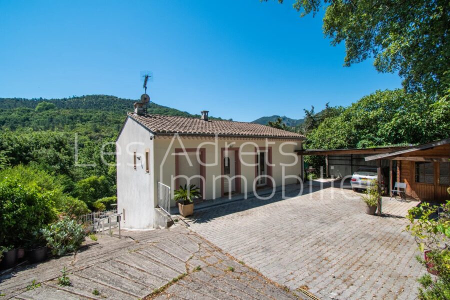 Maison à vendre à Les adrets-de-l&rsquo;estérel — Vue montagne — photo 2