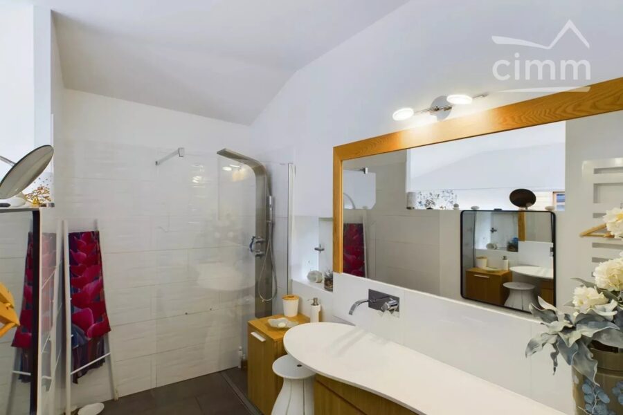 Maison à vendre à Alissas — Vue montagne — photo 6