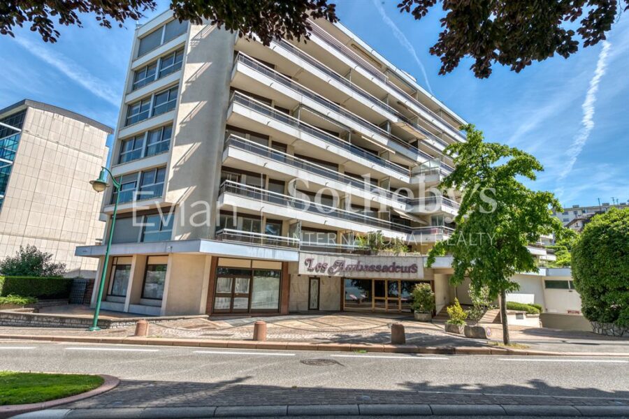 Appartement à vendre à Evian les bains — Vue fleuve — photo 2