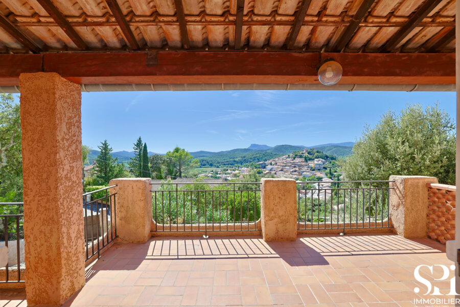 Maison à vendre à Pierrefeu-du-var — Vue sur la ville — photo 16