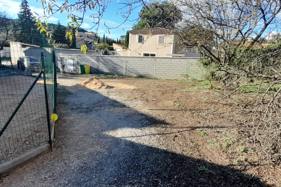 Terrain à vendre à Caumont-sur-durance — Vue dégagée — photo 5