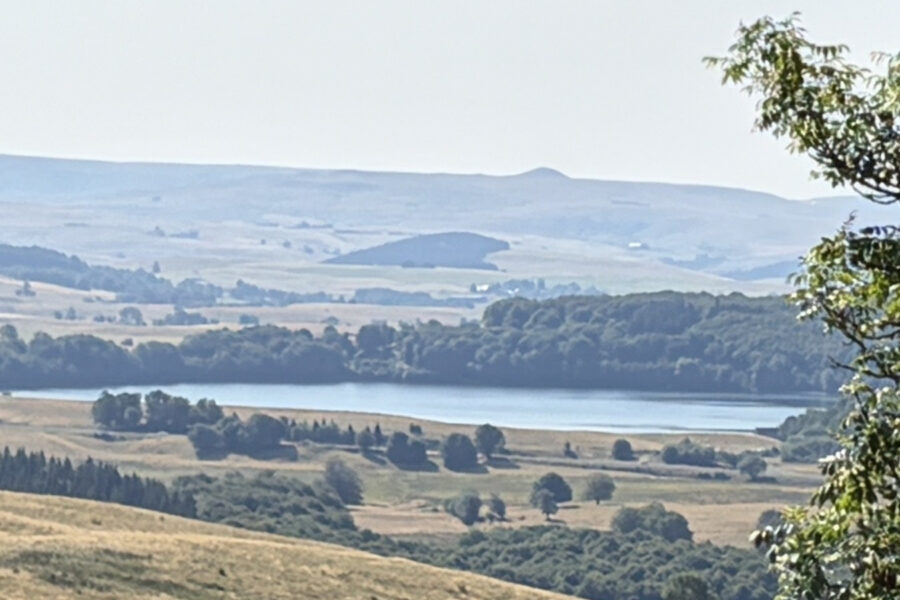 Maison à vendre à Picherande — Vue lac — photo 11