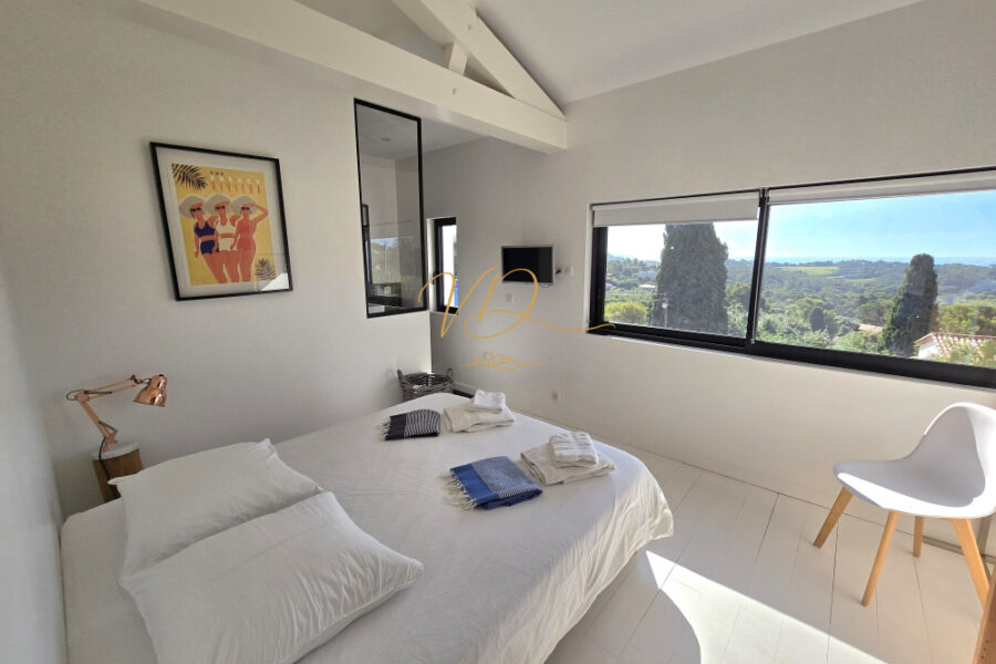 Maison à vendre à La croix-valmer — Vue mer — photo 11
