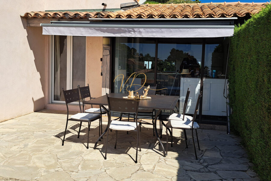 Maison à vendre à La croix-valmer — Vue mer — photo 2