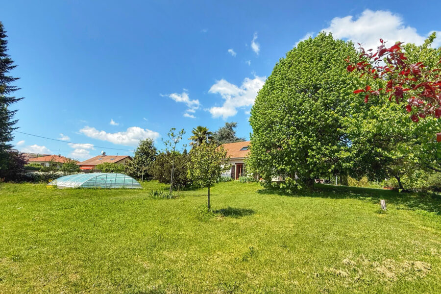 Maison à vendre à Charnècles — Vue montagne — photo 3