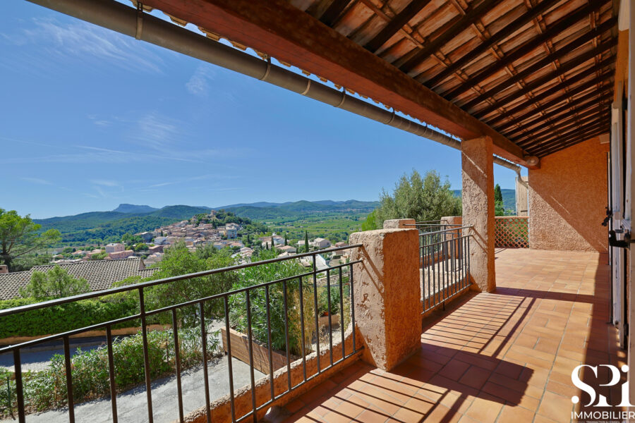 Maison à vendre à Pierrefeu-du-var — Vue sur la ville — photo 15