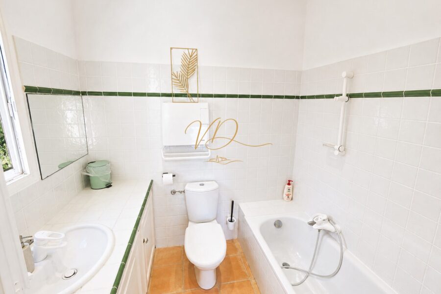 Maison à vendre à La croix-valmer — Vue mer — photo 17