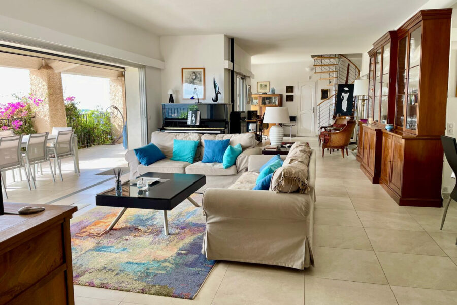Maison à vendre à Bormes-les-mimosas — Vue mer — photo 2