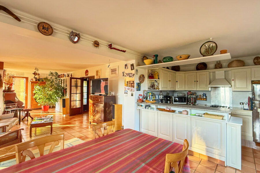 Maison à vendre à Charnècles — Vue montagne — photo 5