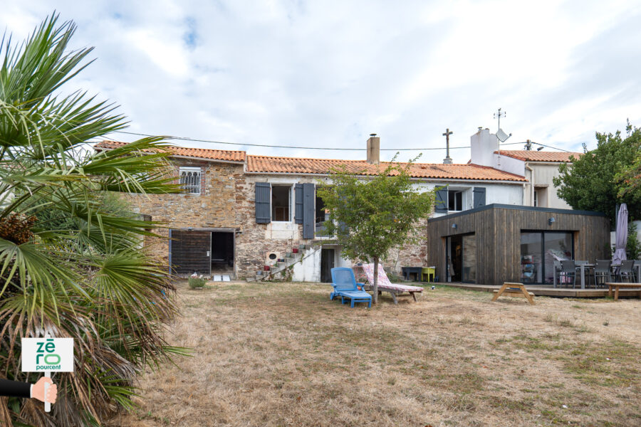 Maison à vendre à Mareuil-sur-lay-dissais — Vue fleuve — photo 2