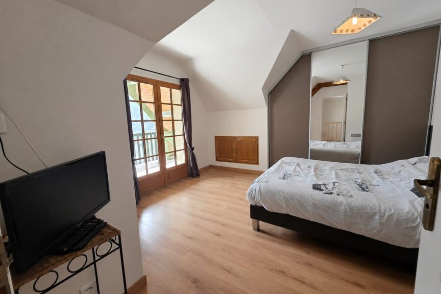 Maison à vendre à Luz-saint-sauveur — Vue montagne — photo 9